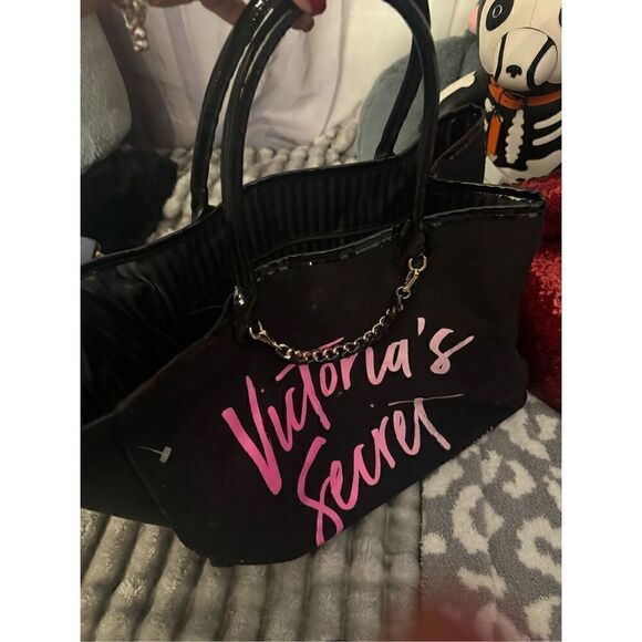 Draft Listing  - Picture 4 of 6